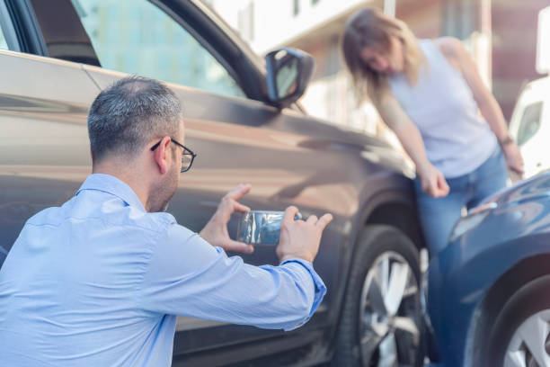 Professional Full Coverage Car Insurance technician working in Erie, IL